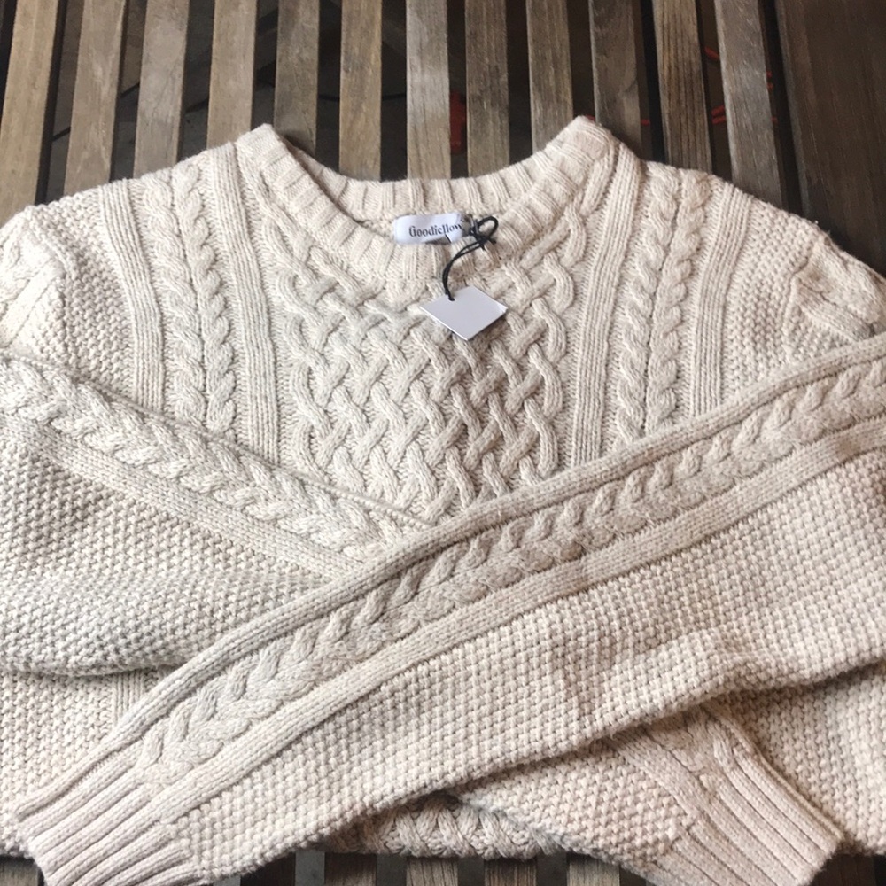 Knitted goodfellow crew neck